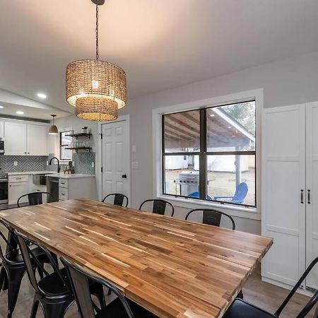 Island Joy - Newly Renovated/Walk To The Beach! Oak Island Buitenkant foto